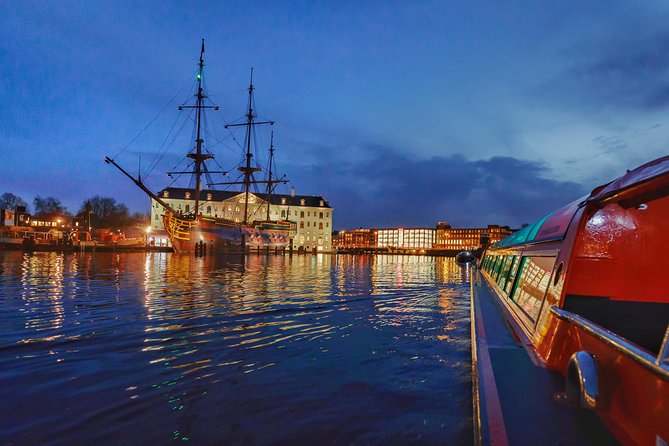 1-Hour Amsterdam Evening Canal Cruise - From Prins Hendrikkade to the waiting area