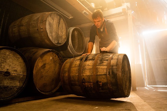 1 Hour of Whisky Distillery Experience - The tasting: pleasant, but keep expectations realistic