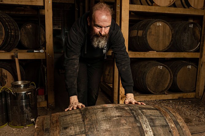 1 Hour of Whisky Distillery Experience - The one-hour tour, from welcome to tasting
