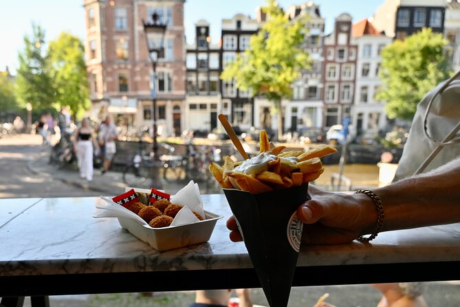10 Tastes of Amsterdam: Food Tour by UNESCO Canals and Jordaan - Dutch chocolate and the university quarter