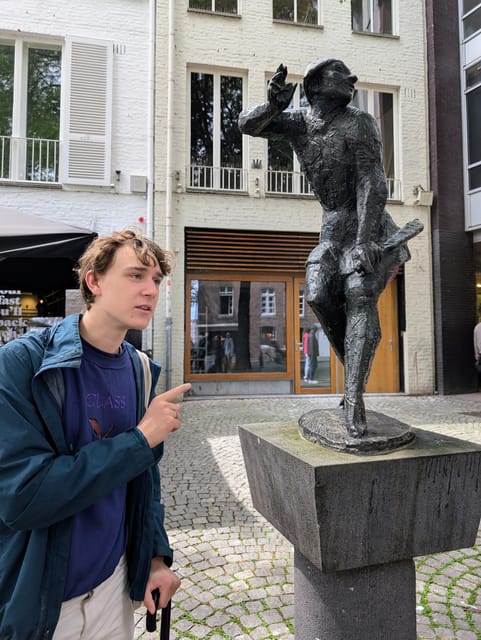 2H Walking Tour Maastricht - Saint Servatius and Maastricht’s grand public face