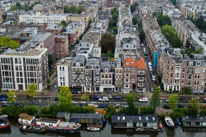 3-course Dinner in the Dark Amsterdam - Why the staff matter more than the gimmick