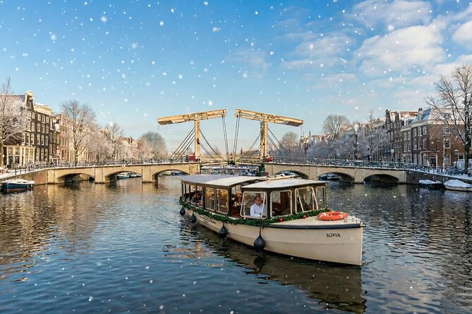 Amsterdam 1-Hour Canal Cruise With Live Guide - Why a canal cruise is a smart first hour in Amsterdam