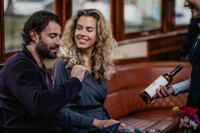 Amsterdam: 2-Hour Canal Cruise incl. Drinks & Dutch Snacks - The Amstel River and Amstelveld
