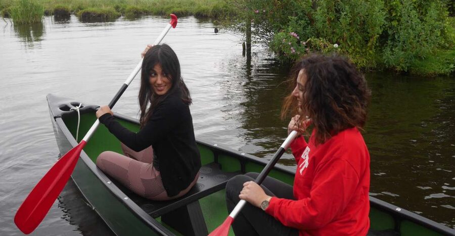 Amsterdam: 2-Hour Guided Canoe Trip - Who should book this canoe trip?
