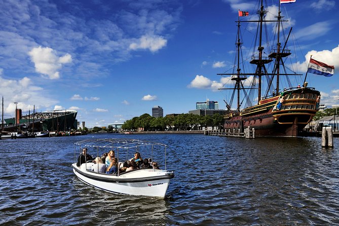 Amsterdam 2-hour Private Canal Cruise with Live Guide and Drinks - Jordaan: Amsterdam at a slower pace