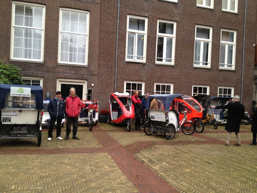 Amsterdam: 2-Hour Sightseeing Tour by Rickshaw - The two-hour route: broad views rather than long museum stops