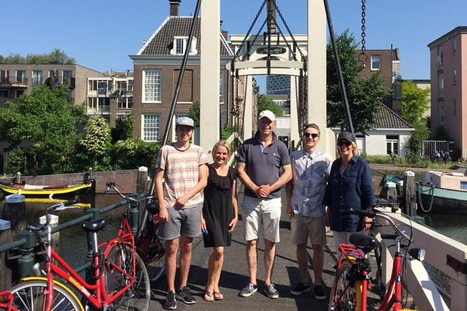 Amsterdam 3 hrs Bike Tour – live guide En/Fr/De/Nl/Sp - Museum Quarter and the Van Gogh Museum