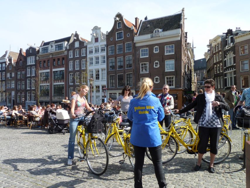 Amsterdam: 3h E-Bike Tour with break - Who will enjoy this ride most?