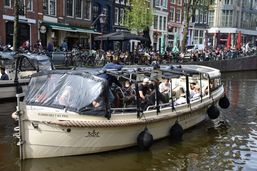 Amsterdam: 420 Smoke-Friendly Boat Tour - How the experience handles bad weather