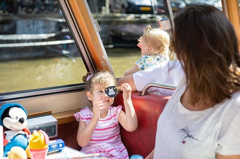 Amsterdam: 75 Minute City Canal Cruise with Audio Guide - The central canals and Prinsengracht