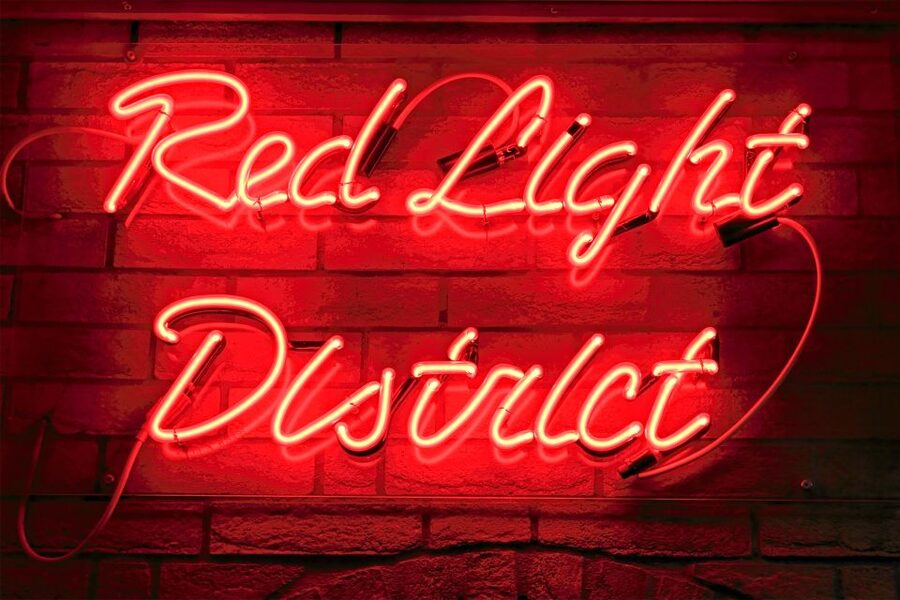 Amsterdam: After Dark Red Light District Tour - De Waag and the route back to Nieuwmarkt