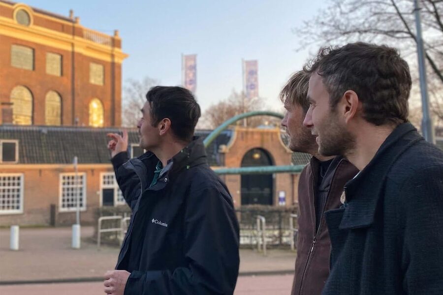 Amsterdam: Anne Frank Guided Small Group Walking Tour - Reaching the Anne Frank House without an entry ticket