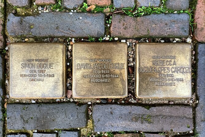 Amsterdam: Anne Frank Small Group Walking Tour - The guides make or break the experience