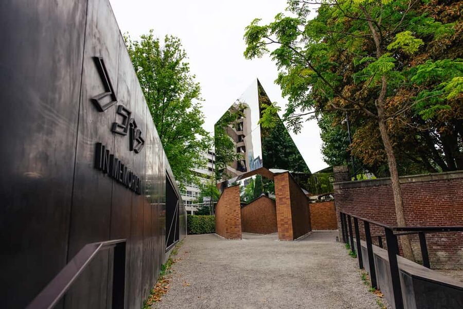 Amsterdam: Anne Frank Walking Tour - Guided in EN/DE/IT/ES - Rembrandt House and Sint Antoniesluis