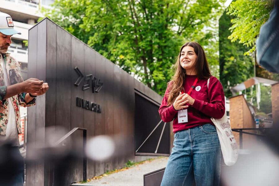 Amsterdam: Anne Frank Walking Tour - Guided in EN/DE/IT/ES - Meeting at Waag in Nieuwmarkt