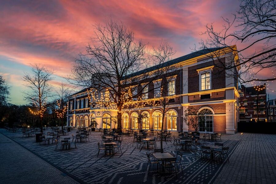 Amsterdam: ARTIS Royal Zoo and ARTIS Groote Museum Ticket - Seasonal programs and after-hours calm