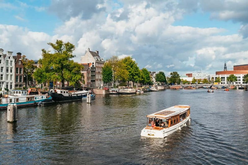 Amsterdam: Bike Tour with Optional Cruise in Small-Group - Vondelpark and a quieter side of town