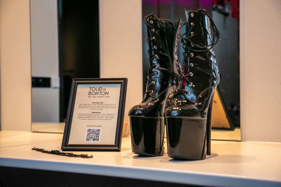 Amsterdam: Brothel Tour with Former Sex Worker - Inside the luxury club and VIP rooms