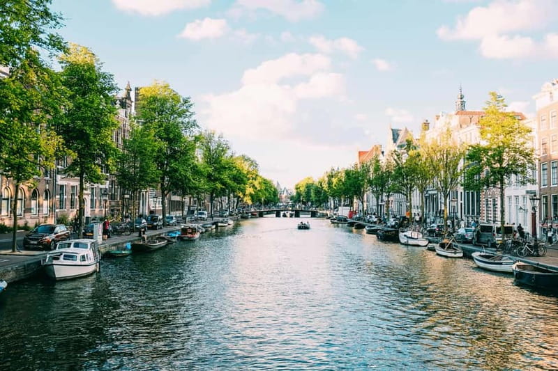 Amsterdam: Canal Cruise from Anne Frank Museum - Is $18 a fair price for one hour?