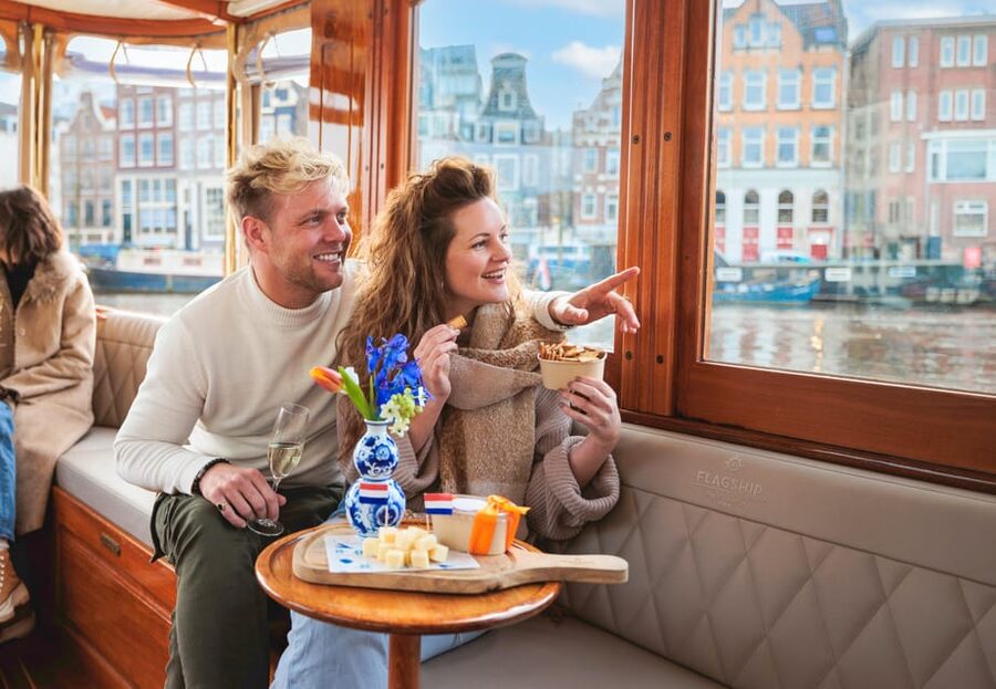 Amsterdam: Canal Cruise with Bubbles & Bites - Key points at a glance