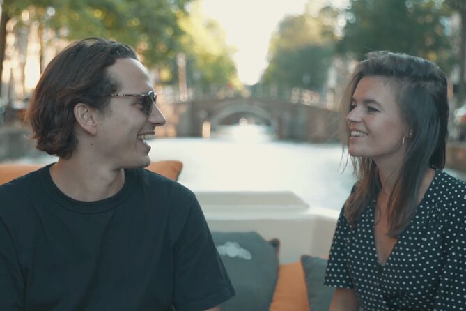 Amsterdam Canal Cruise with German Guide and unlimited drinks - Amsterdam’s Jewish past from the canal
