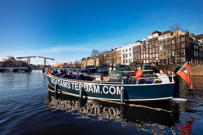 Amsterdam Canal Cruise With Live Guide and Unlimited Drinks - What this Amsterdam cruise is really like