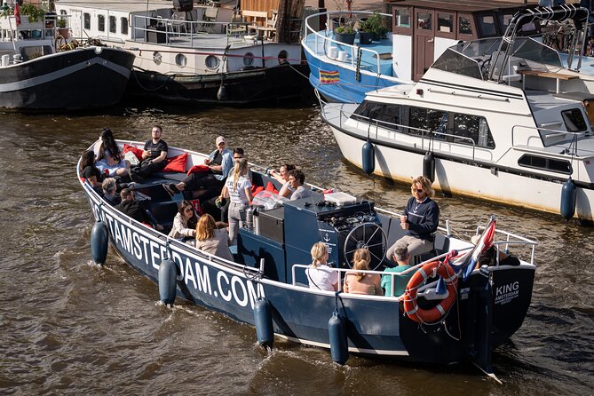 Amsterdam Canal Cruise with Live guide & Two drinks - Central St. - Key points to know before booking