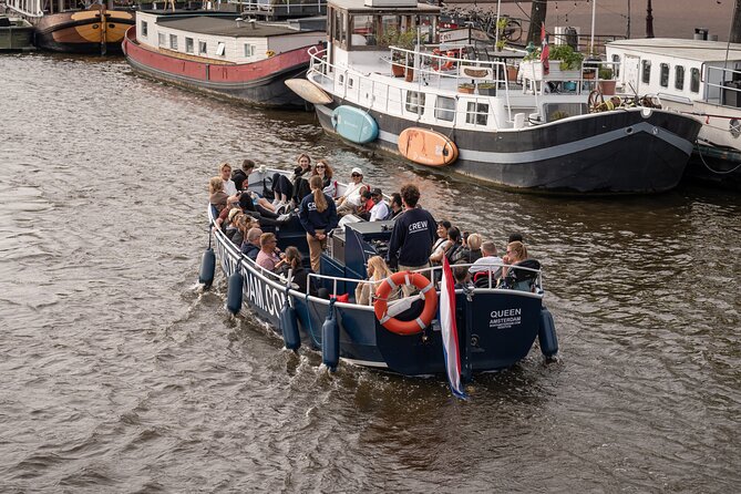 Amsterdam Canal Cruise with Live guide & Two drinks - Central St. - Rain, sunshine, and the weather rule