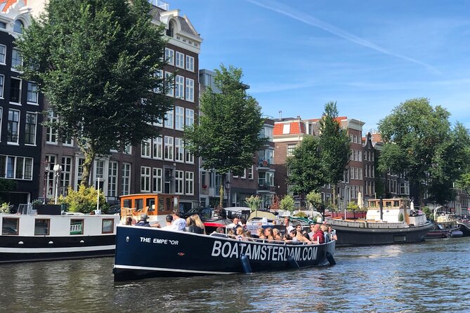 Amsterdam Canal Cruise with Open Bar - Central Station - Key points to know before you book