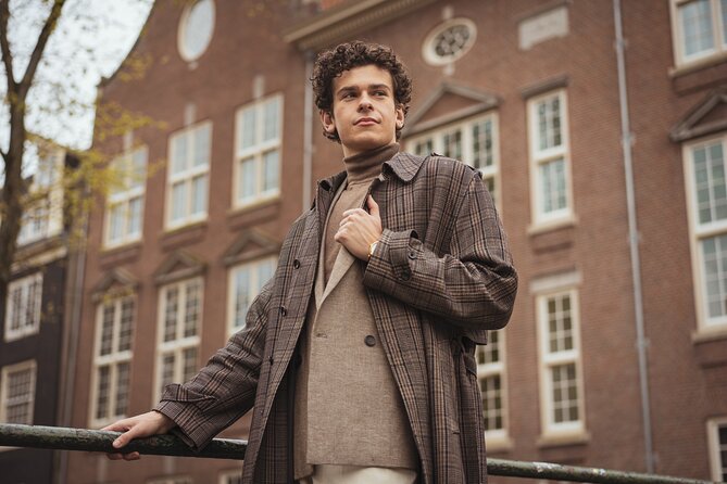 Amsterdam Canal, Tulip, Windmill Photoshoot | Custom Request - Clothing, makeup, and weather planning