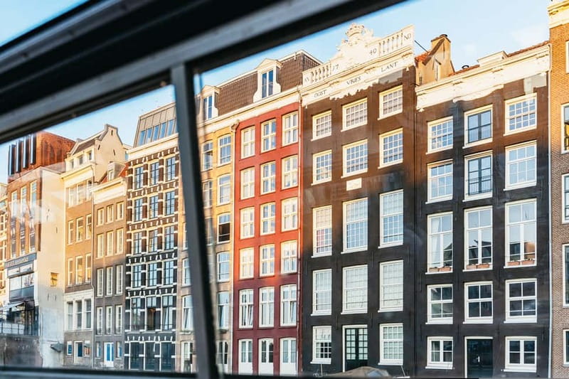 Amsterdam: Cheese & Wine Cruise Tasting Experience - The route from Amsterdam Centraal to the Canal Belt