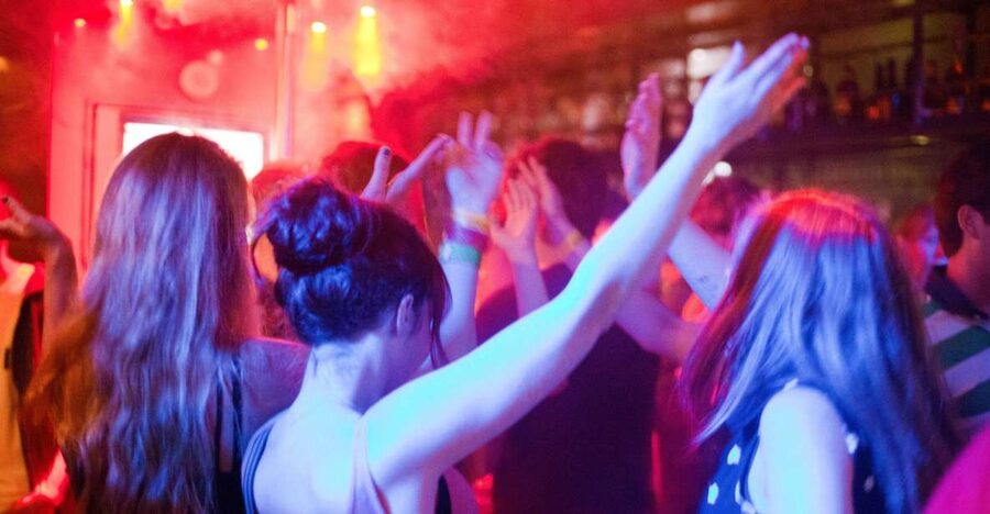 Amsterdam: City Center Bar Crawl and Nightlife Experience - What kind of night is this?