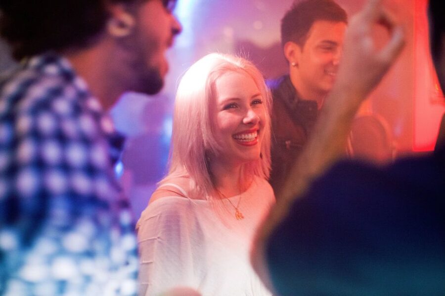 Amsterdam: City Center Bar Crawl and Nightlife Experience - The free drink at each stop