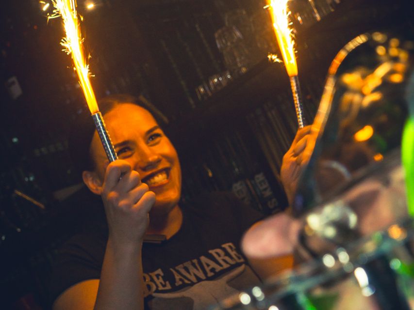 Amsterdam: City Center Bar Crawl and Nightlife Experience - Who gets the most from the $24 price?
