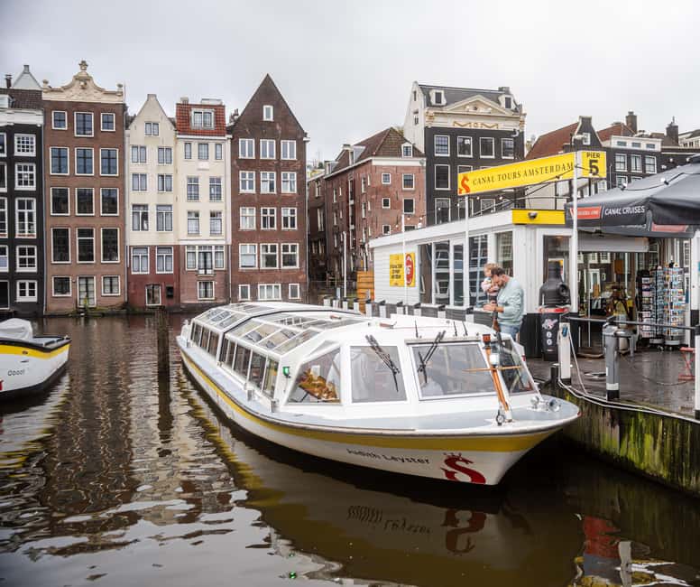 Amsterdam: City Centre Canal Cruise & Free Flower Cocktail - The Rijksmuseum route and the extra 15 minutes