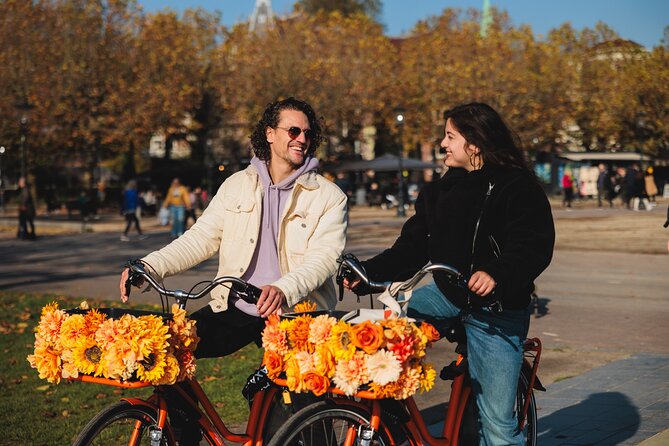 Amsterdam City Top Highlights Guided Bike Tour - Why a bike is the right way to meet Amsterdam