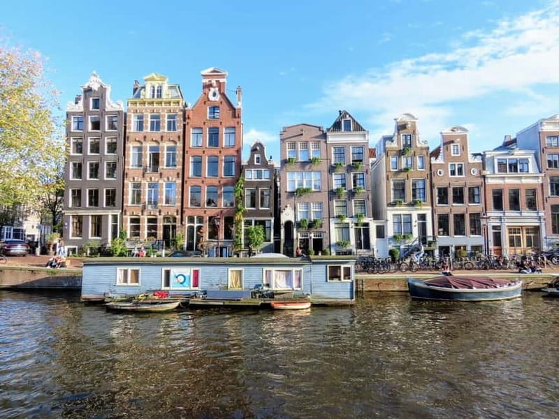 Amsterdam: City walking experience with a local - Spui, Begijnhof, and a quieter side of central Amsterdam