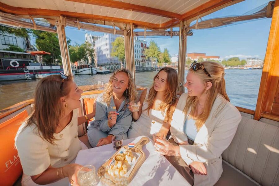 Amsterdam: Classic Boat Cruise with Optional Cheese & Wine - What the cheese and wine option is really worth