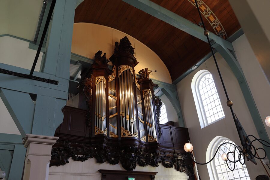 Amsterdam: Classical Music Concert at the Begijnhof - Sound, atmosphere, and the church setting