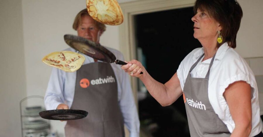 Amsterdam: Craft Dutch Pancakes in Charming Canal House - Arriving at the Amstel canal house
