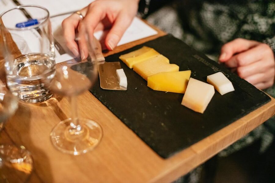 Amsterdam: Dutch Cheese Tasting Experience with Wine - Who should book this cheese tasting?