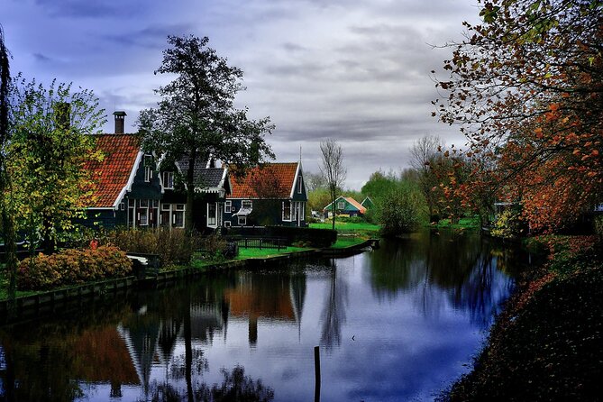 Amsterdam E Bike Tour to the Windmills of Zaanse Schans - Why this Amsterdam bike ride reaches more than the usual city sights