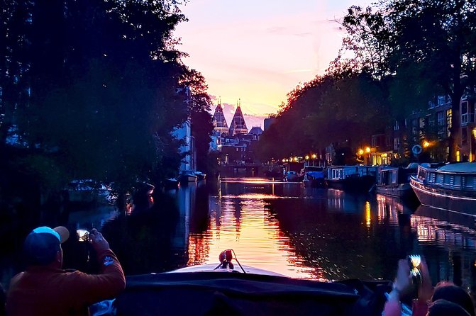 Amsterdam Evening Cosy & Small Cruise & Drinks and Bites - Sunset - Is $48.31 a fair price?