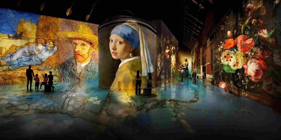 Amsterdam: Fabrique des Lumières Dutch Masters Ticket - Van Gogh in motion and color