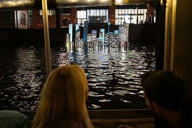 Amsterdam Festival of Lights Cruise by Captain Dave - What the 90-minute route gives you