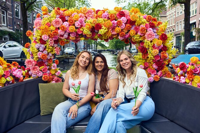 Amsterdam Flower Boat Canal Cruise with Local Guide - The Seven Bridges viewpoint and the Golden Bend