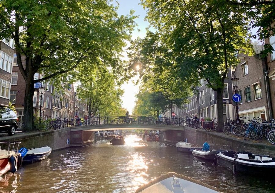 Amsterdam: German Canal Cruise with Unlimited Drinks Option - NEMO and the Maritime Museum