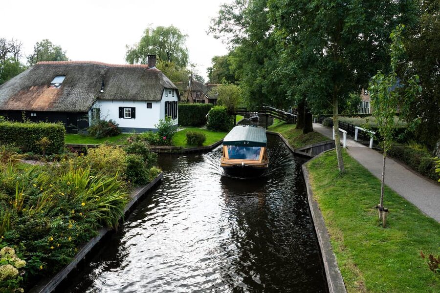 Amsterdam: Giethoorn Tour Scenic Cruise, Cheese & Free Time - What the 4.7 rating tells you about the experience