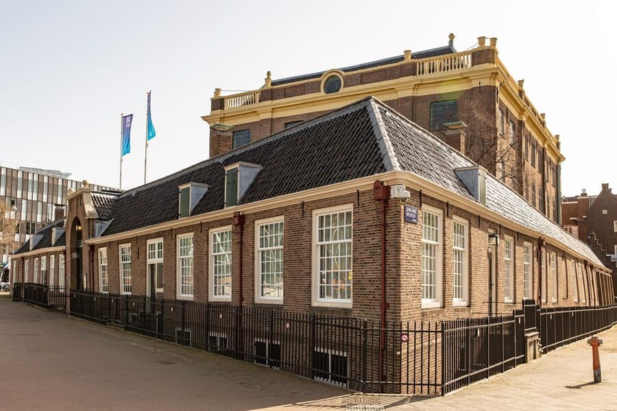 Amsterdam: Guided Anne Frank Small-Group Walking Tour - Understanding Amsterdam’s Jewish Quarter on foot